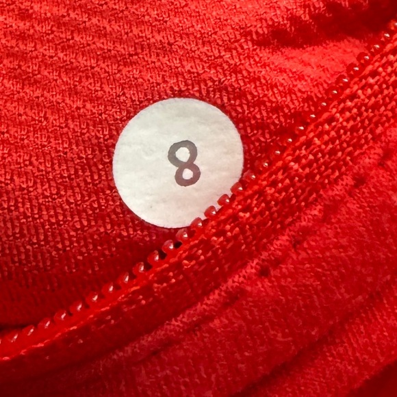 Lululemon Hot Cheeks Goose Down Puffy Running Skirt Size 8 Red Quilted - Picture 7 of 9
